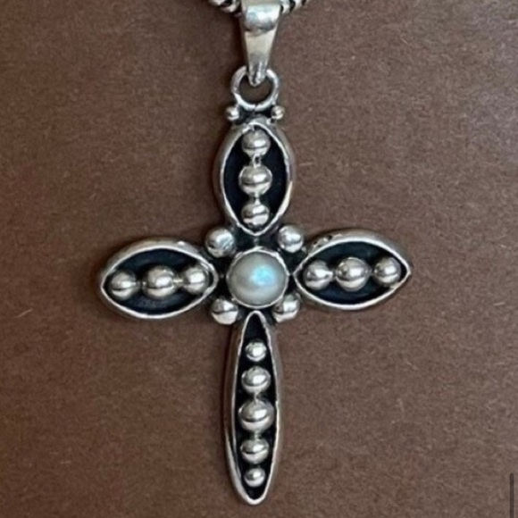 Silpada Vintage Sterling Silver Pearl Cross Pendant & Thick Chain Necklace - Picture 6 of 6